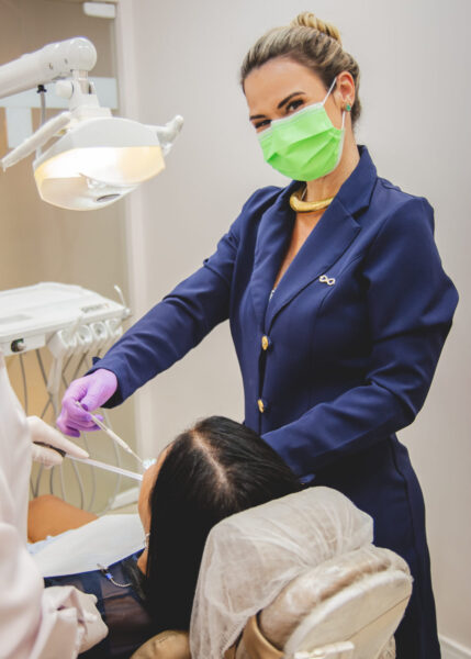 Cirurgia de gengivectomia por periodontista em Copacabana no RJ